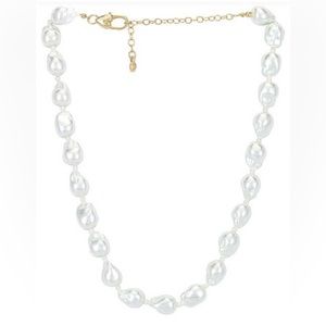 Teagan 🆕 Authentic Pearl Necklace.💕